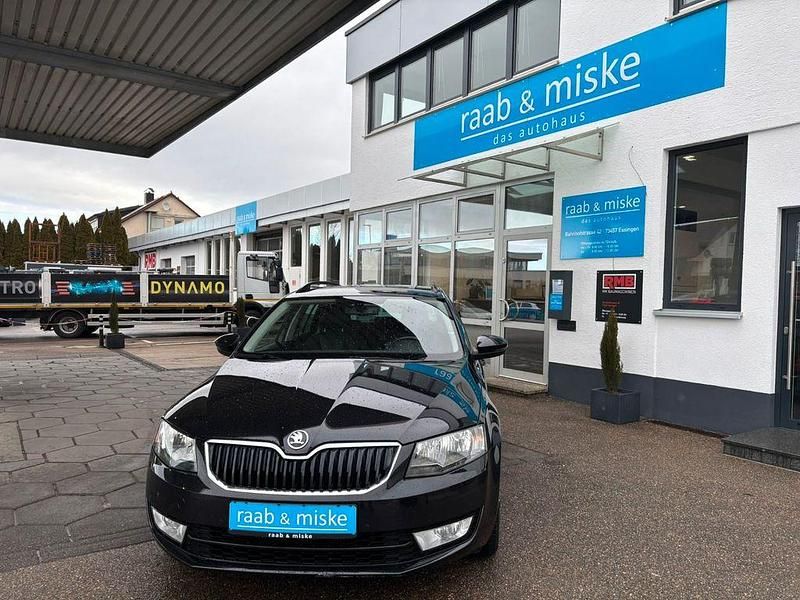 Gebraucht Skoda Octavia Elegance 105 PS (77 kW) 2014 Schwarz Kleinwagen