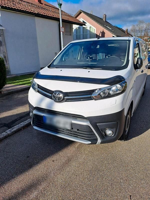 Gebraucht Toyota Proace 122 PS (89 kW) 2021 Weiß Van / Kleinbus
