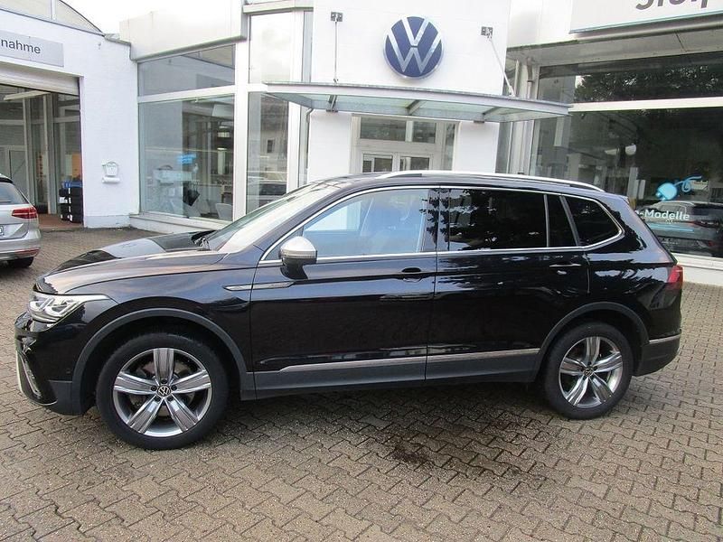 Gebraucht VW Tiguan Allspace Elegance 190 PS (139 kW) 2022 Schwarz SUV