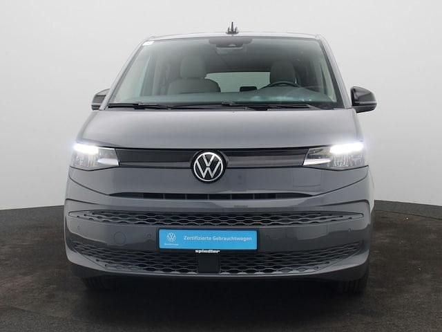 Gebraucht VW Multivan Basis 150 PS (110 kW) 2024 Grau Van