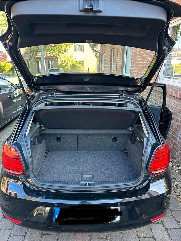 Gebraucht VW Polo 60 PS (44 kW) 2017 Schwarz Kleinwagen