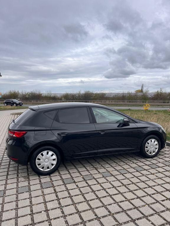 Usado Seat Leon ST 86 HP (63 kW) 2013 Preto Carrinha
