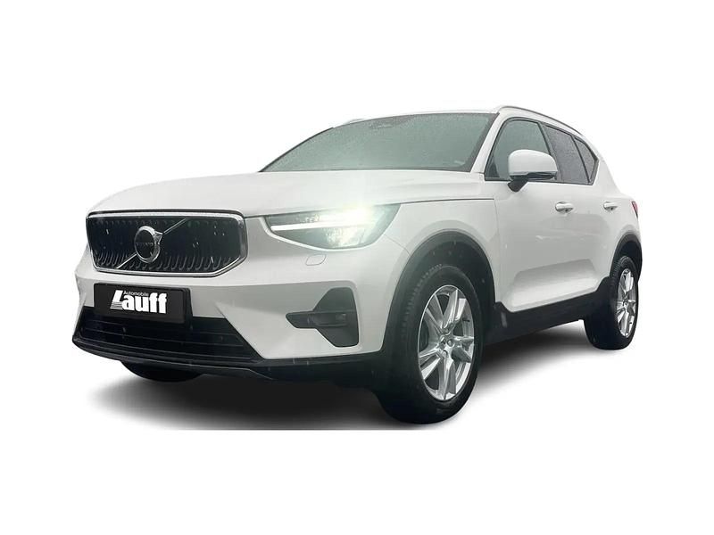 Weiß Gebraucht 2024 Volvo XC40 Core SUV | 33.880 € (Fairer Preis) - Bild 1/4