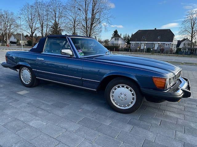 Gebraucht Mercedes SL380 155 PS (114 kW) 1984 Blau Cabrio