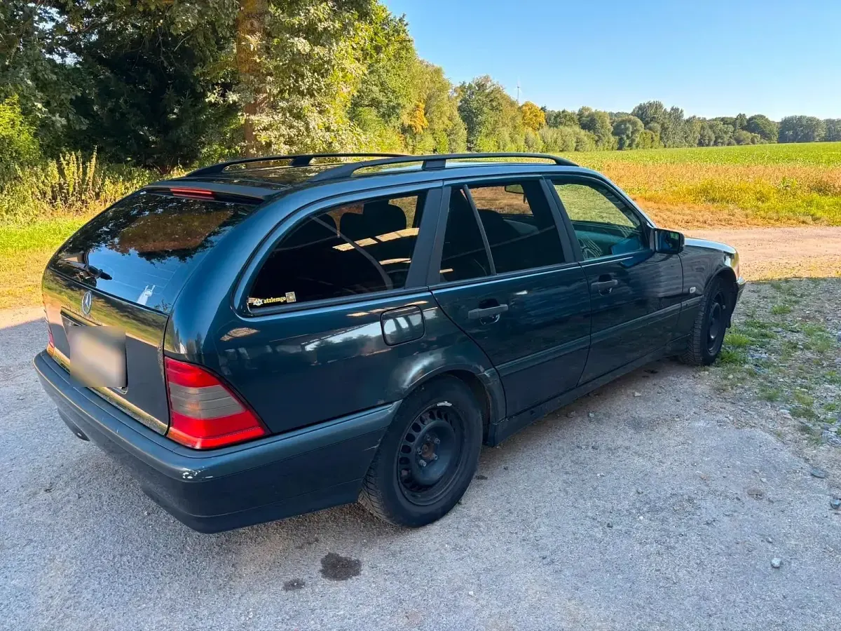 Gebraucht Mercedes C200 136 PS (100 kW) 2000 Schwarz Kombi