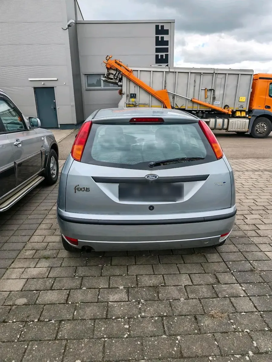 Gebraucht VW Golf IV 75 PS (55 kW) 2004 Silber Kleinwagen