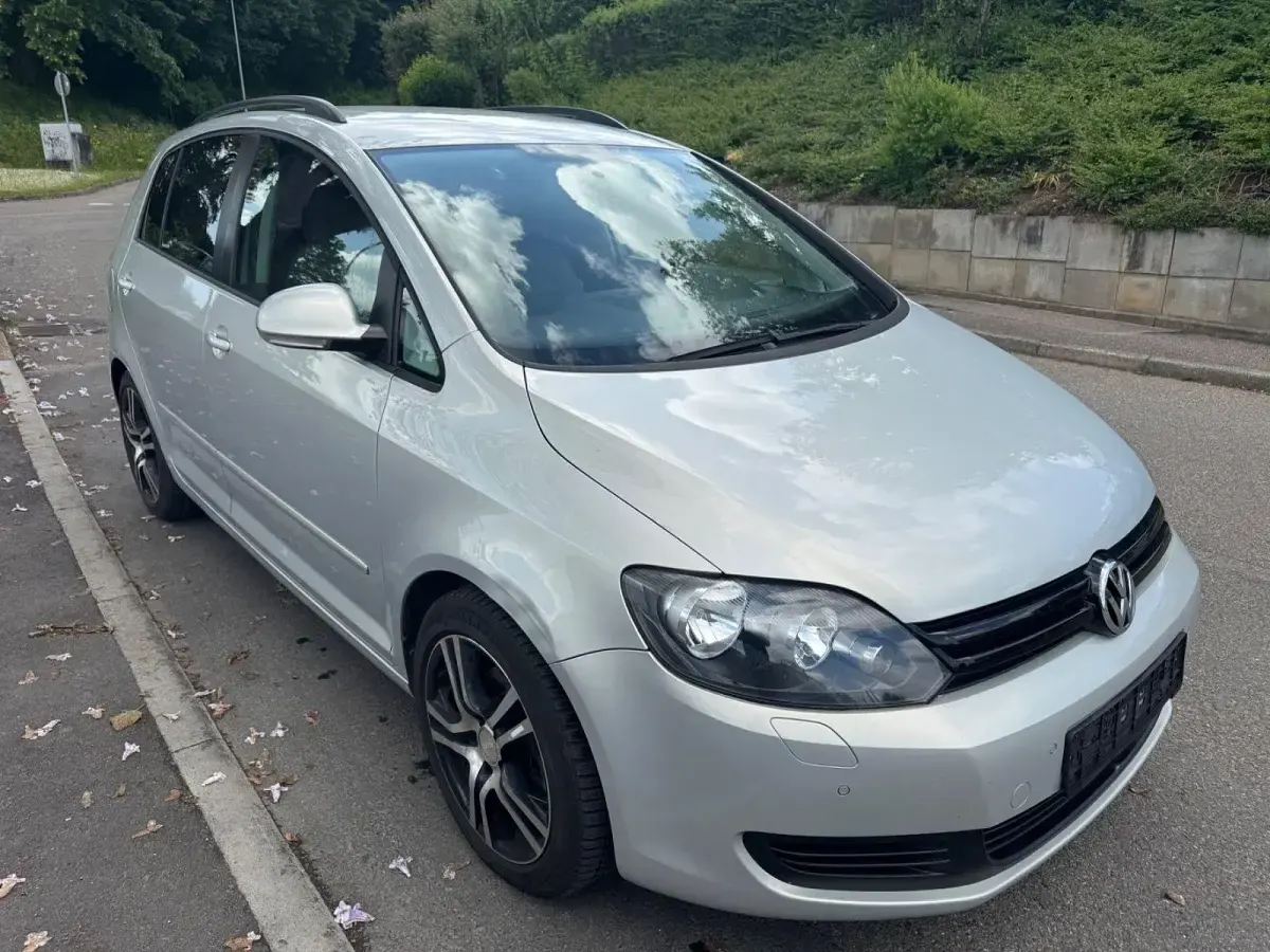 Gebraucht VW Golf VI Trendline 105 PS (77 kW) 2011 Silber Kleinwagen