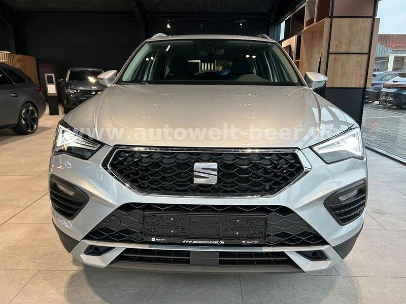 Neu Seat Ateca 150 PS (110 kW) 2025 Silber SUV