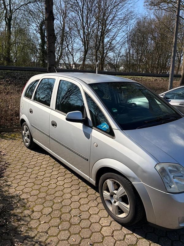 Gebraucht Opel Meriva 101 PS (74 kW) 2004 Silber Van / Kleinbus