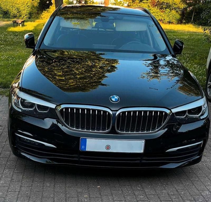 Gebraucht BMW 520 190 PS (139 kW) 2019 Schwarz Kombi
