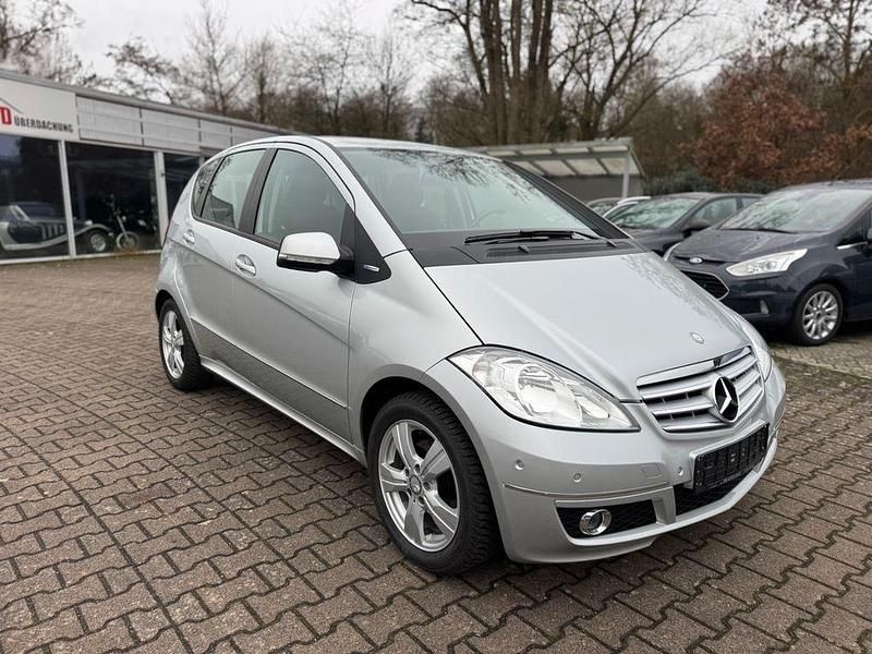 Gebraucht Mercedes A160 95 PS (69 kW) 2010 Silber Kleinwagen