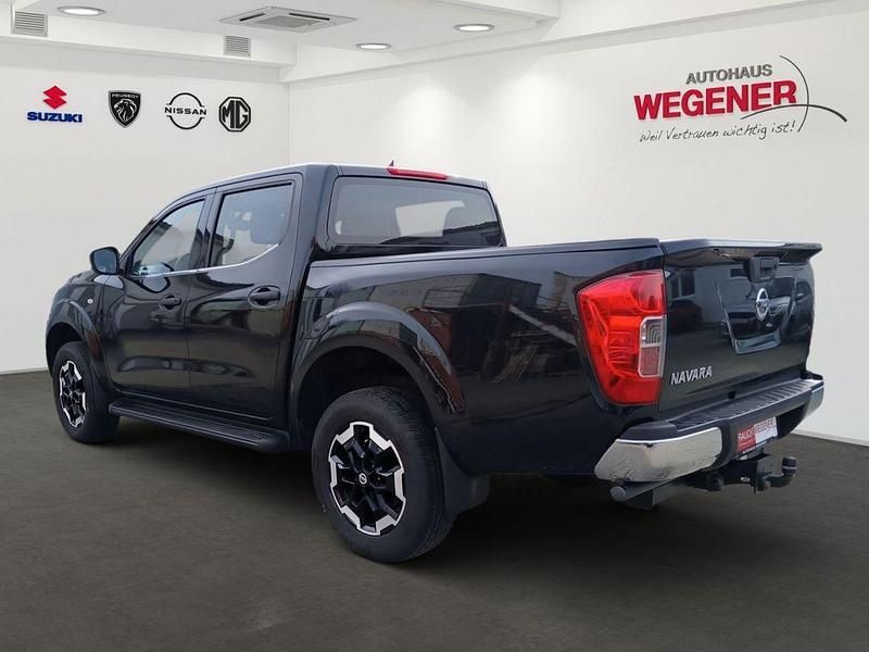 Gebraucht Nissan Navara Acenta 190 PS (139 kW) 2021 Schwarz Pickup