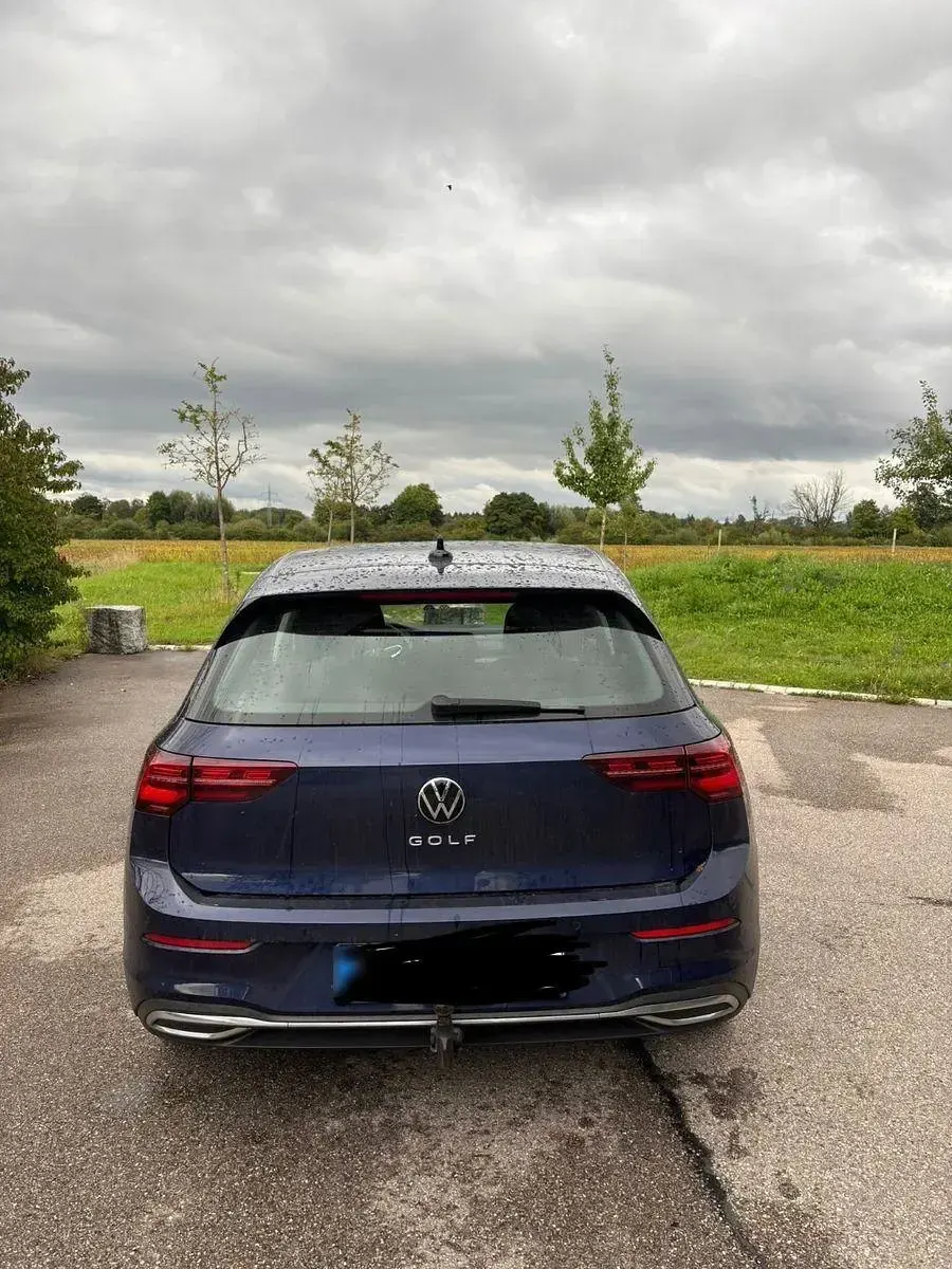 Gebraucht VW Golf VIII Style 150 PS (110 kW) 2022 Blau Limousine