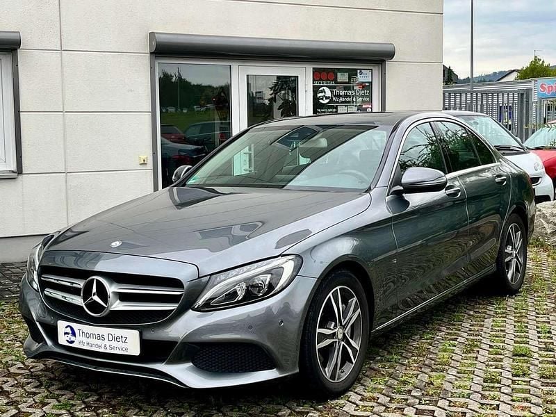 Grau Gebraucht 2016 Mercedes C250 Avantgarde Limousine | 21.550 € (Guter Preis) - Bild 1/3
