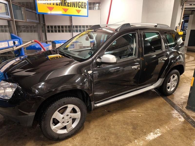 Gebraucht Dacia Duster Lauréate 105 PS (77 kW) 2011 Schwarz SUV