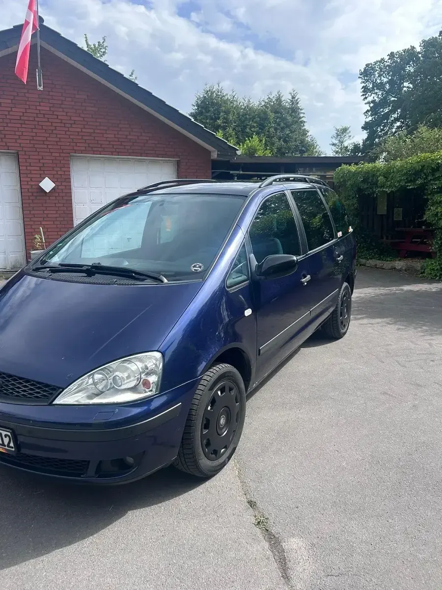Gebraucht Ford Galaxy Ghia 116 PS (85 kW) 2002 Blau Van / Kleinbus