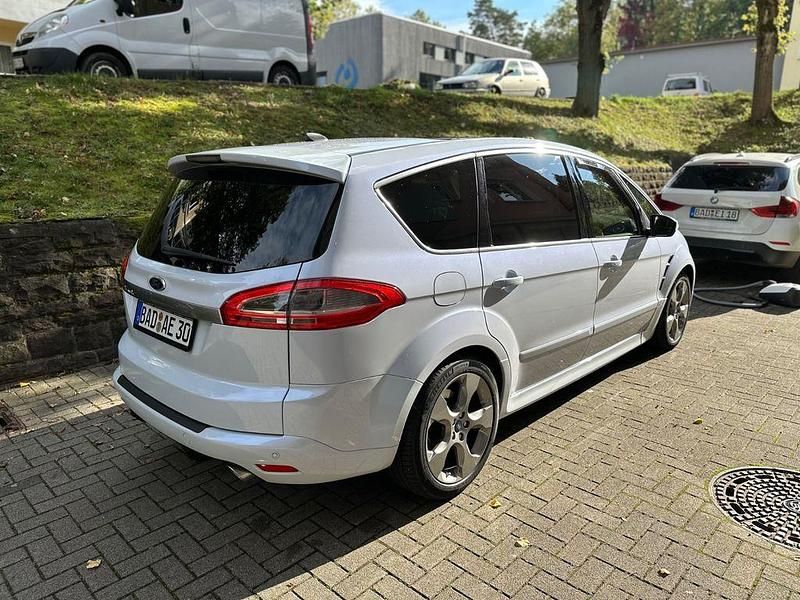 Gebraucht Ford S-MAX Titanium 200 PS (147 kW) 2012 Weiß Van / Kleinbus