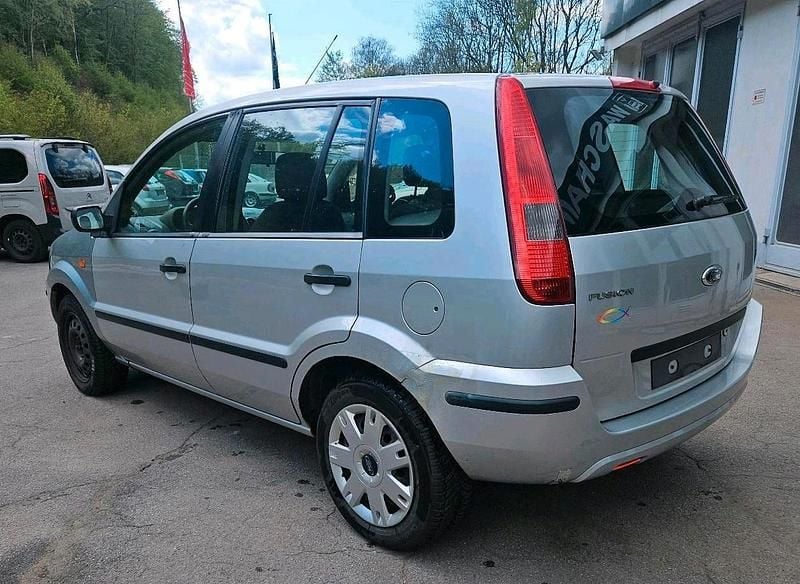 Gebraucht Ford Fusion 80 PS (58 kW) 2003 Silber Kleinwagen