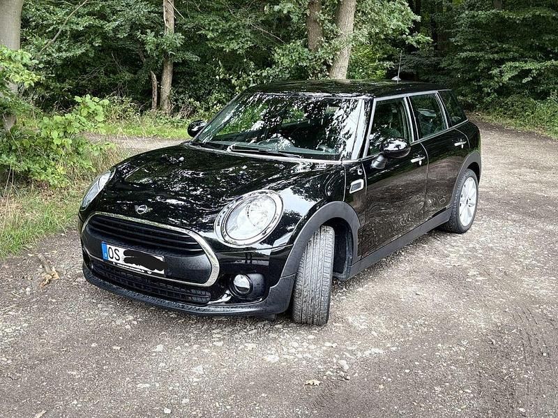 Schwarz Gebraucht 2018 Mini One Clubman Kombi | 13.850 € (Fairer Preis) - Bild 1/4