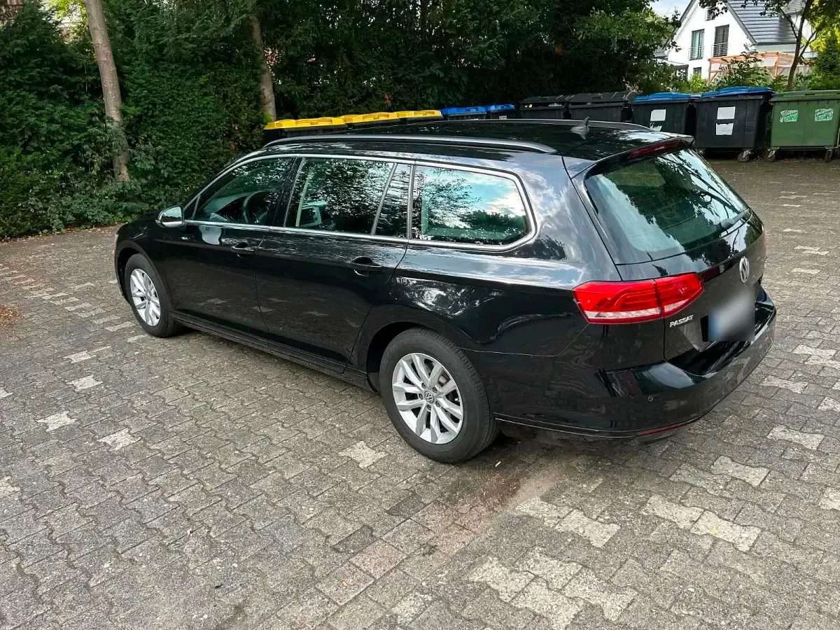 Gebraucht VW Passat 150 PS (110 kW) 2017 Schwarz Kombi