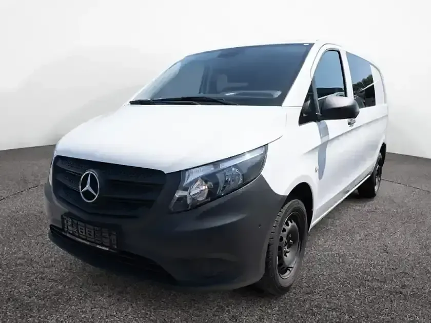 Gebraucht Mercedes Vito 136 PS (100 kW) 2022 Arktikweiss Van