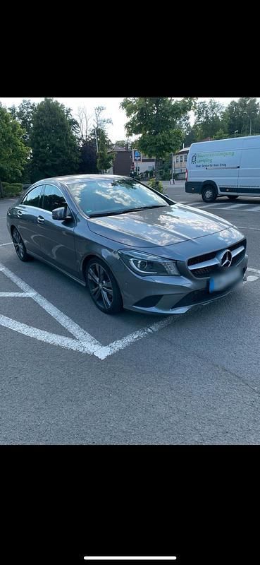 Grau Gebraucht 2016 Mercedes CLA200 Limousine | 17.500 € (Fairer Preis) - Bild 1/3