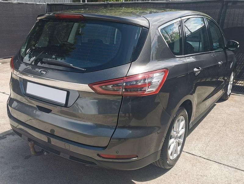 Gebraucht Ford S-MAX S 160 PS (117 kW) 2018 Grau Van / Kleinbus