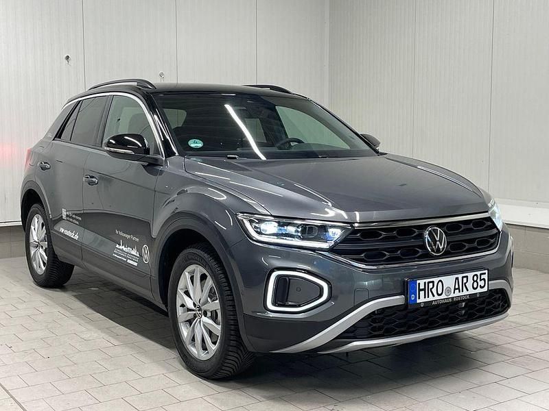 Gebraucht VW T-Roc Goal 150 PS (110 kW) 2025 Grau SUV