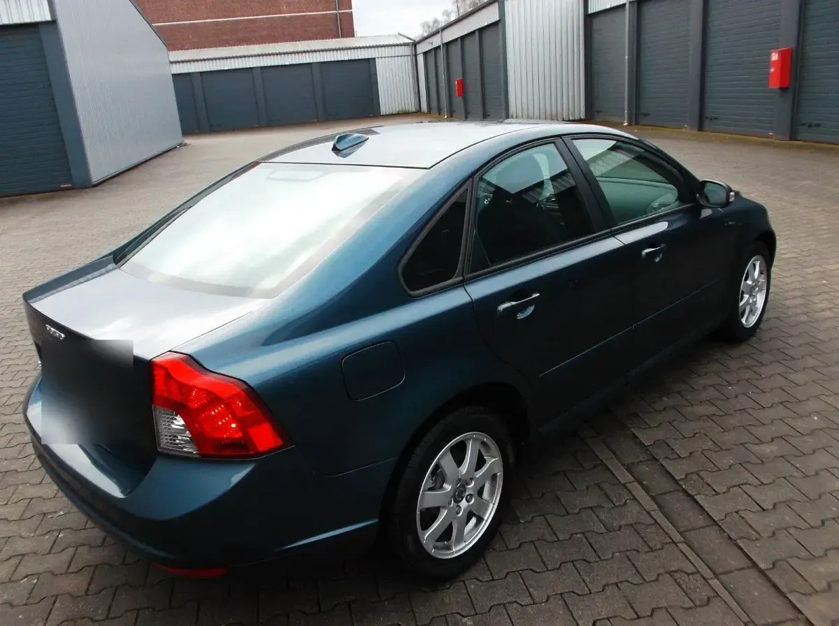 Second-hand Volvo S40 109 CP (80 kW) 2010 Albastru Berlinǎ