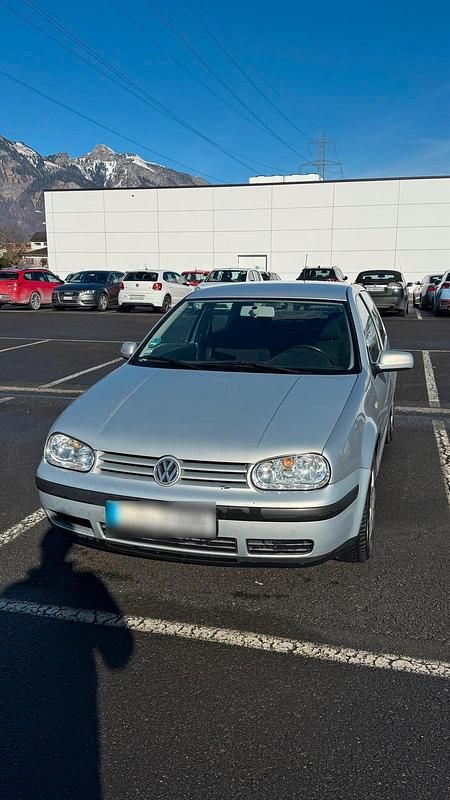 Gebraucht VW Golf IV 75 PS (55 kW) 1999 Silber Kleinwagen