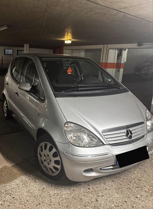 Silber Gebraucht 2002 Mercedes A160 Kleinwagen | 2.000 € (Fairer Preis) - Bild 1/4
