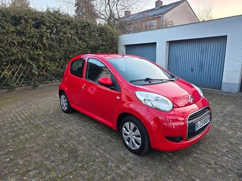 Rot Gebraucht 2011 Citroën C1 Style Kleinwagen | 4.800 € (Fairer Preis) - Bild 1/4
