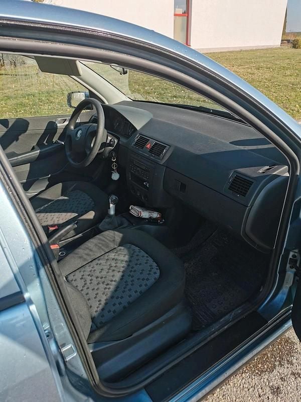 Gebraucht Skoda Fabia 55 PS (40 kW) 2007 Blau Limousine