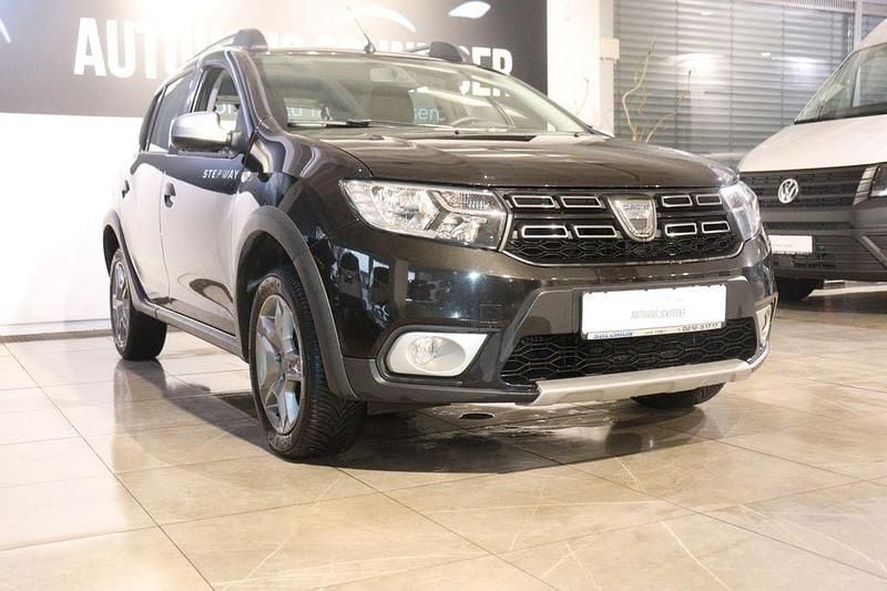 Gebraucht Dacia Sandero Prestige 90 PS (66 kW) 2019 Schwarz SUV