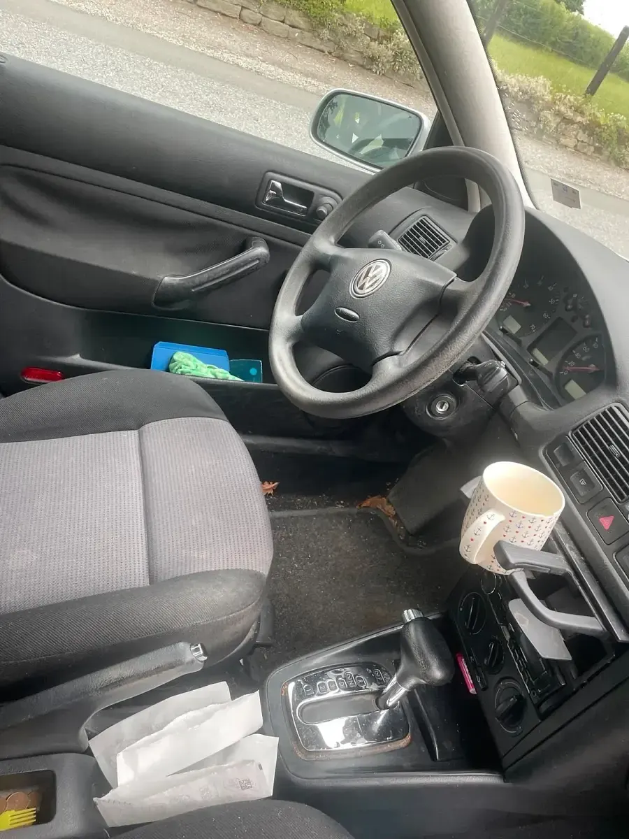 Gebraucht VW Golf IV 105 PS (77 kW) 2000 Silber Kleinwagen