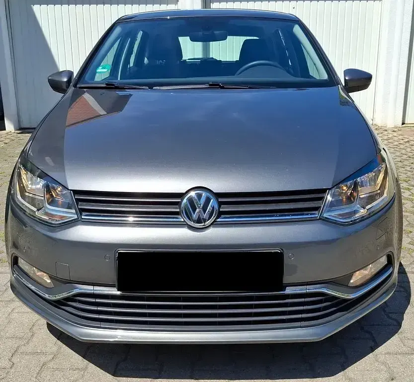 Gebraucht VW Polo Comfortline 90 PS (66 kW) 2015 Grau Limousine