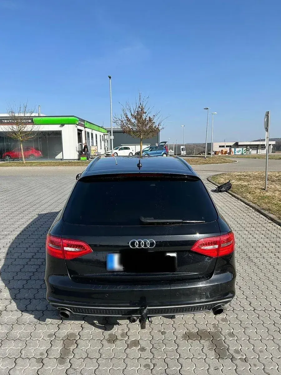 Gebraucht Audi A4 Sport 224 PS (164 kW) 2014 Schwarz Kombi