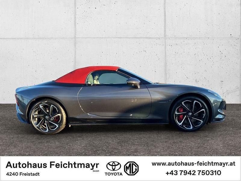 Neu MG Cyberster 375 kW (510 PS) 2026 Schwarz Cabrio