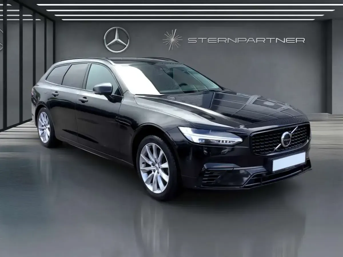 Gebraucht Volvo V90 Plus 310 PS (228 kW) 2022 Schwarz Kombi