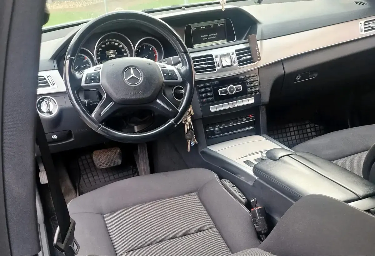 Gebraucht Mercedes E350 252 PS (185 kW) 2014 Limousine