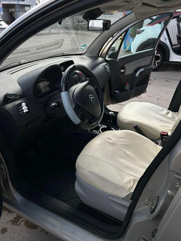 Gebraucht Citroën C3 73 PS (53 kW) 2005 Beige Kleinwagen