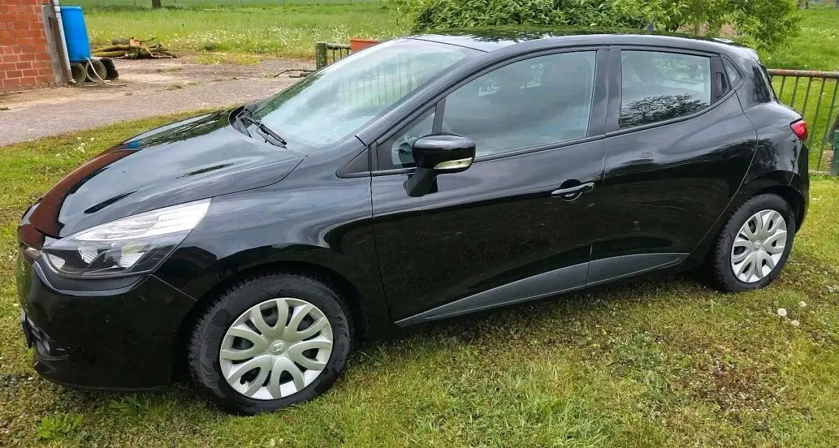 Gebraucht Renault Clio IV 75 PS (55 kW) 2014 Schwarz Kleinwagen