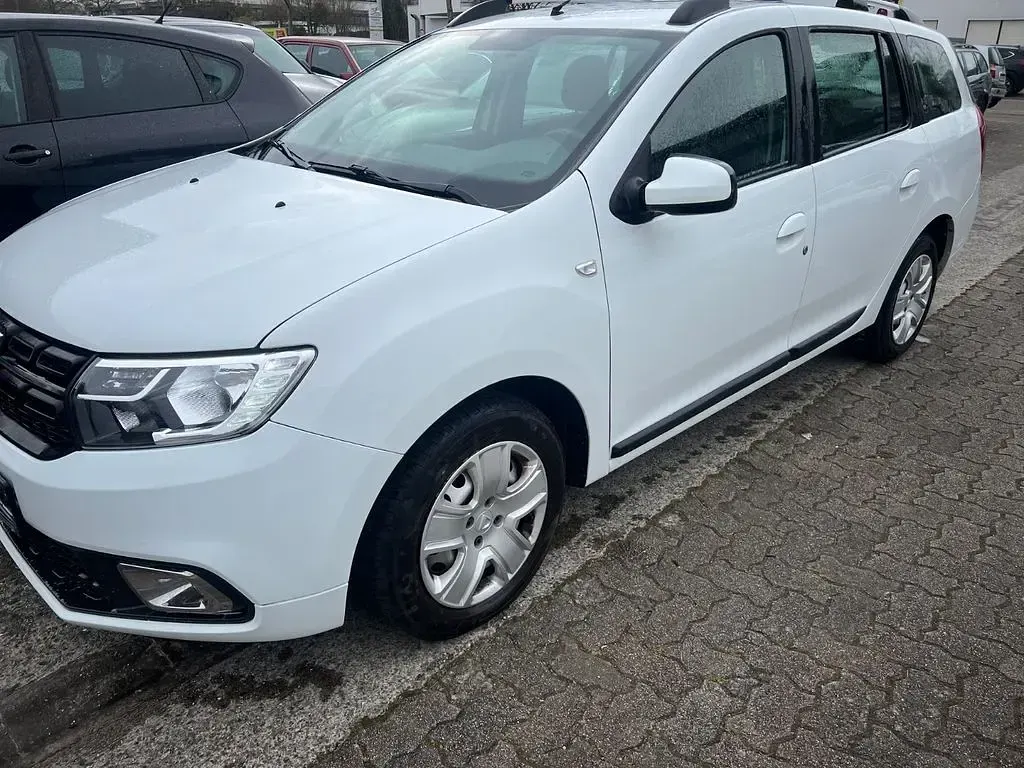 Gebraucht Dacia Logan MCV Lauréate 73 PS (53 kW) 2017 Weiß Kombi