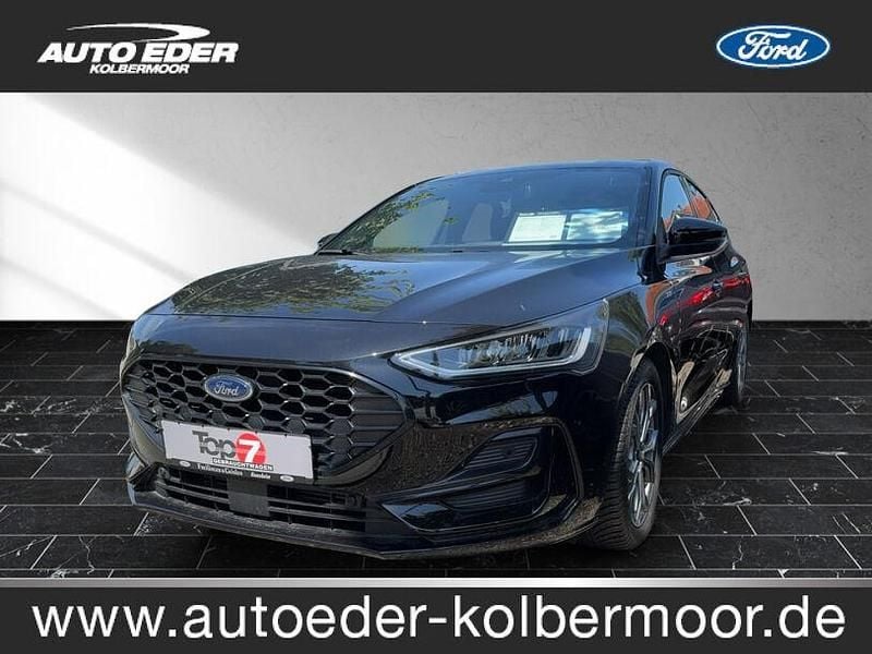 Schwarz Gebraucht 2023 Ford Focus ST-Line X Limousine | 22.880 € (Guter Preis) - Bild 1/4