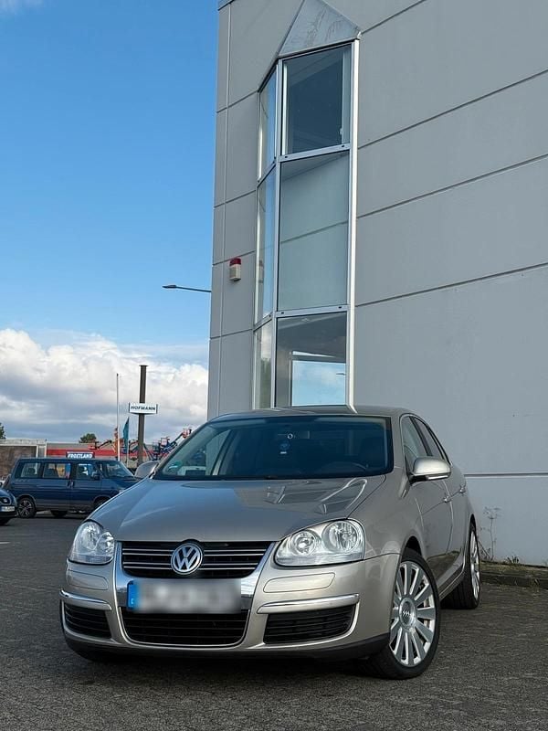Gebraucht 2008 VW Jetta Limousine | 2.499 € (Guter Preis) - Bild 1/4