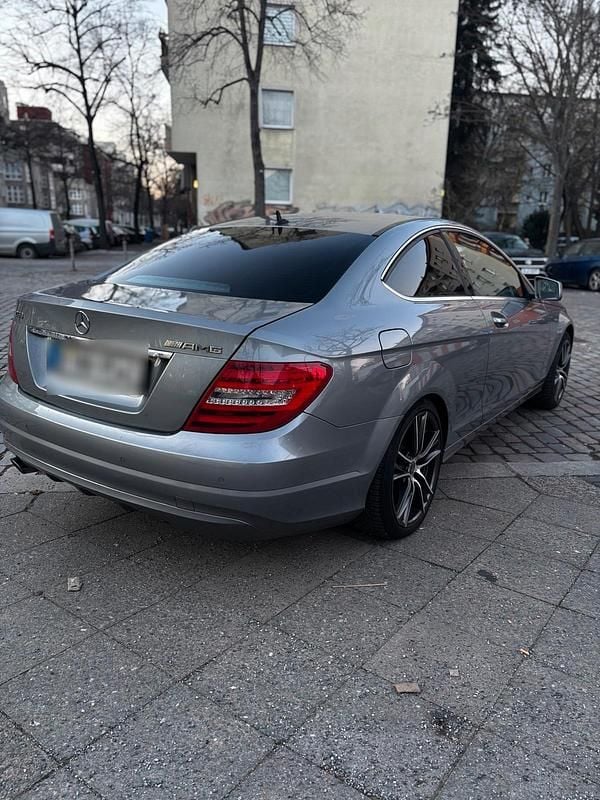 Gebraucht Mercedes C220 170 PS (125 kW) 2012 Grau Coupé