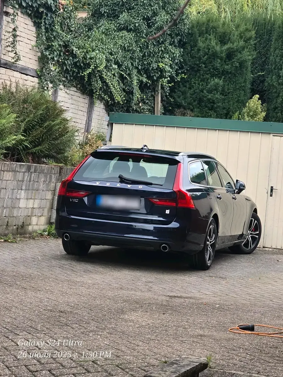 Gebraucht Volvo V90 190 PS (139 kW) 2017 Blau Kombi