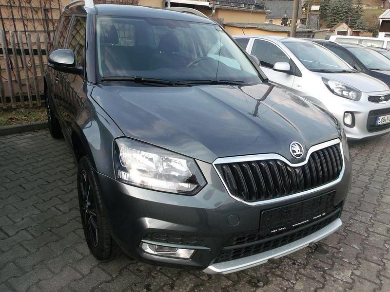 Gebraucht Skoda Yeti Ambition 110 PS (80 kW) 2016 Grau SUV
