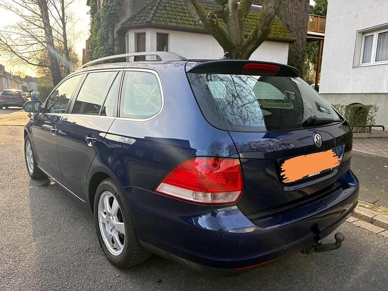 Gebraucht VW Golf V 140 PS (102 kW) 2009 Blau Kombi