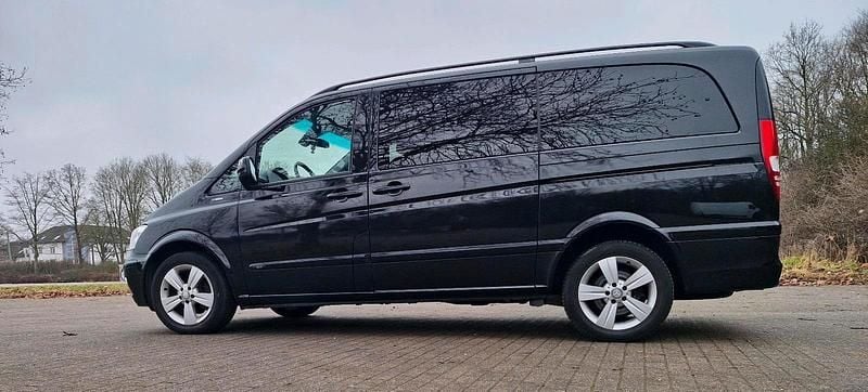 Gebraucht Mercedes Viano 163 PS (119 kW) 2011 Schwarz Van / Kleinbus